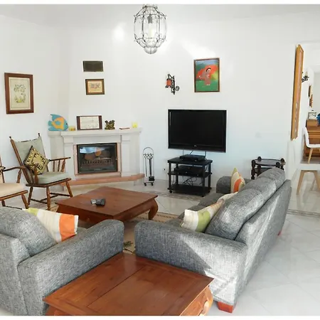 Casa Do Mar By Laranjal * Αλμπουφέιρα